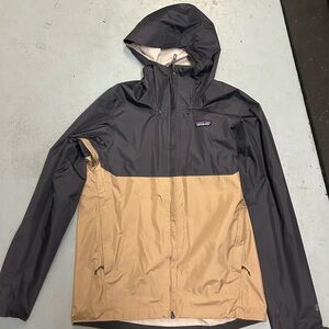Patagonia Men's Two-Tone Raincoat